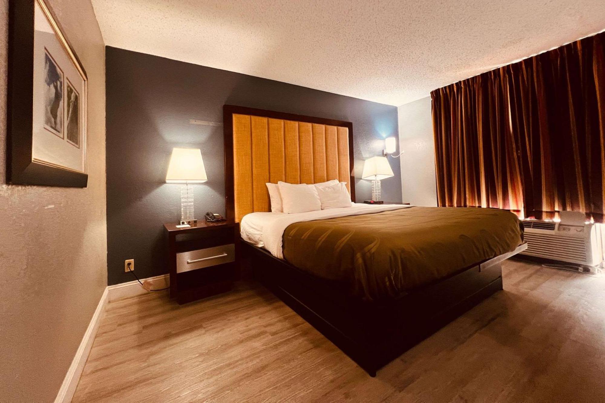 Quality Inn Rocky Mount Exterior foto